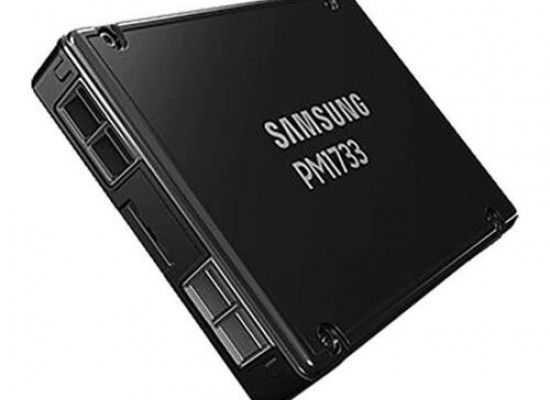 Samsung PM1733 15.3TB NVMe